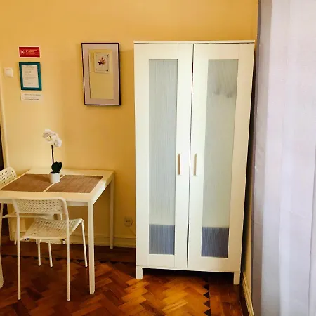 Pensionat Lisbonrooms4u Ii *